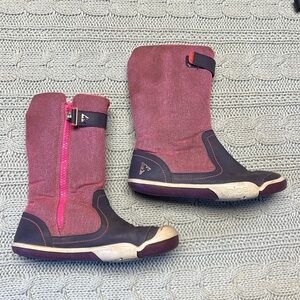Plae little girl boots size 1